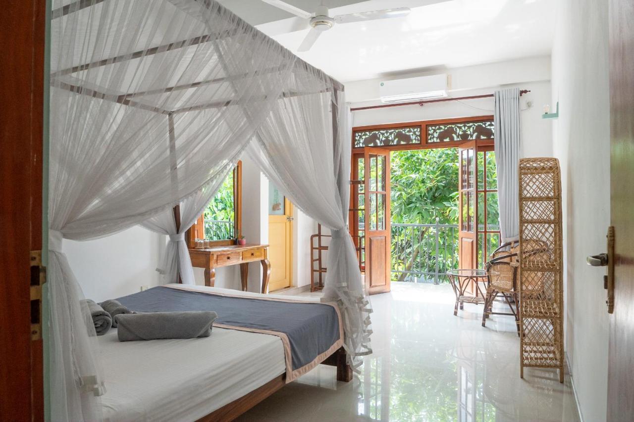 Rise - Bed & Breakfast Weligama Exterior foto